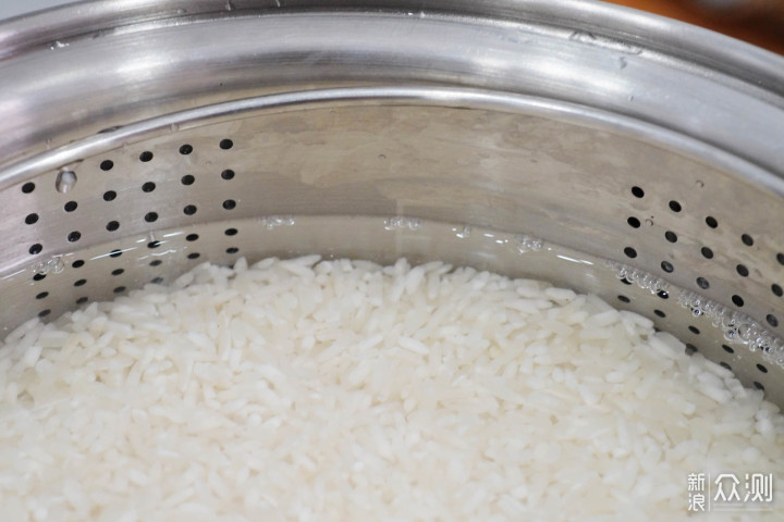 分离米汤，蒸出低糖饭，这是干饭人的减肥帮手_新浪众测