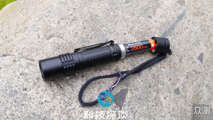 1000流明照明利器，迈极炫MOD20B便携式手电筒_新浪众测