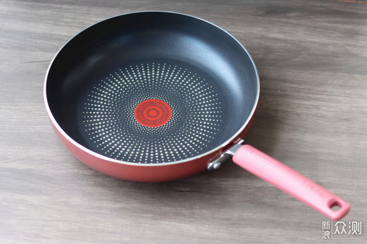 能聚油带控温的苏泊尔火红点煎锅使用评测_新浪众测