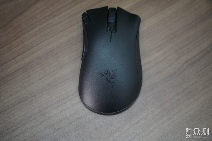 雷蛇 Razer 炼狱蝰蛇V2 X极速版无线鼠标上手_新浪众测