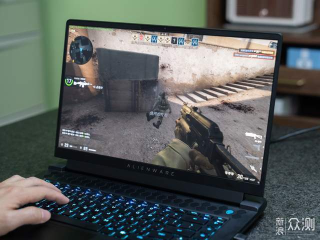 玩家的终极梦想，顶配Alienware m15 R6体验_新浪众测