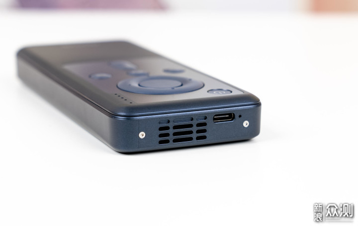 便携隐私大屏GOOVIS Pro/Lite头戴显示器体验_新浪众测