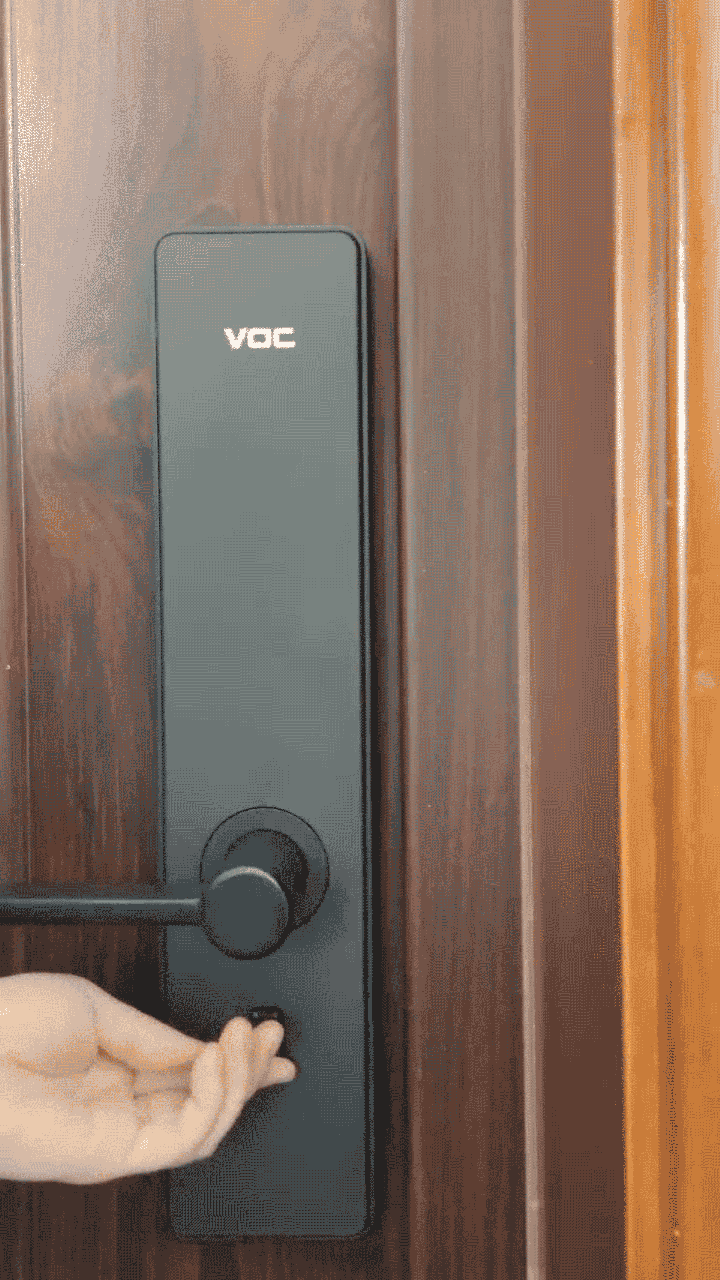 钥匙藏在指尖：荣耀VOC智能门锁X6新品测评_新浪众测