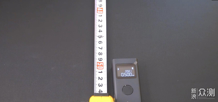 米家智能激光测距仪，一人就能测量_新浪众测