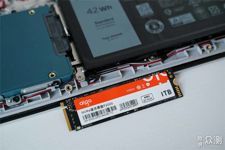 网红SSD-1TB到了，给家里老笔记本换个“芯”_新浪众测