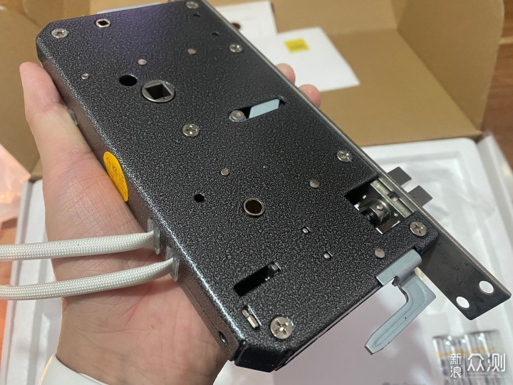 荣耀VOC 智能门锁 X6,再不用担心出门忘钥匙_新浪众测