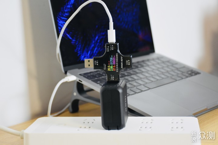 100W双USB-C快充，氮化镓石墨烯技术_新浪众测
