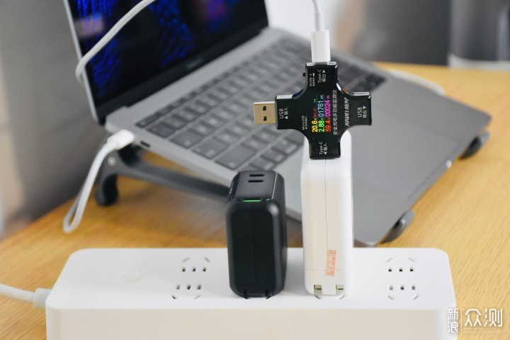 100W双USB-C快充，氮化镓石墨烯技术_新浪众测