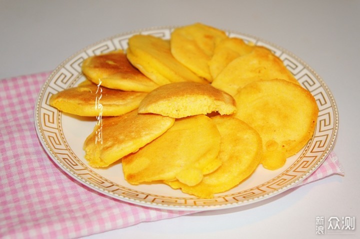 我家早餐这样做，一搅一烙就上桌全家人都爱吃_新浪众测