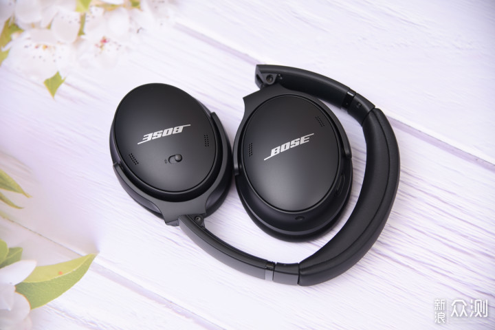 隐匿四年再现江湖，BOSE QuietComfort 45评测_新浪众测