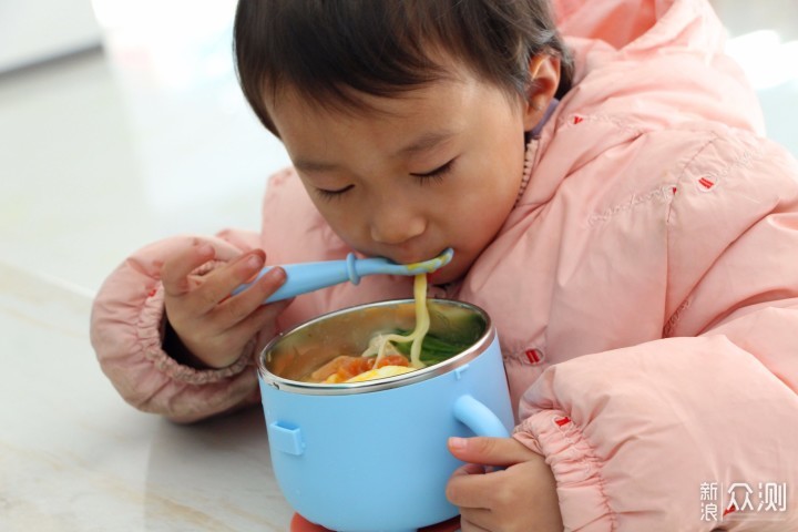 每口温热·科学喂养 大宇智能恒温碗 健康用餐_新浪众测