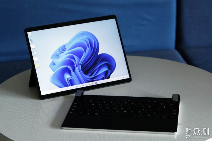 生产力翻倍 iPad Pro与Surface Pro键盘的选择_新浪众测