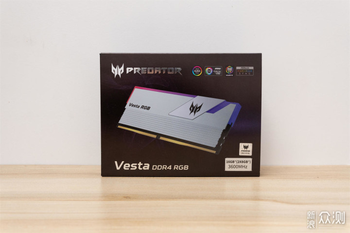 宏碁掠夺者Predator Vesta发布，B-Die还有RGB_新浪众测