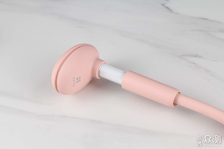 缓解宝妈宝爸们分离焦虑—萤石宝宝看护摄像机_新浪众测