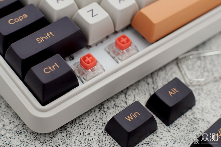Miwu ART series mechanical keyboard Z870: three-mode connection, dual system_China IT News