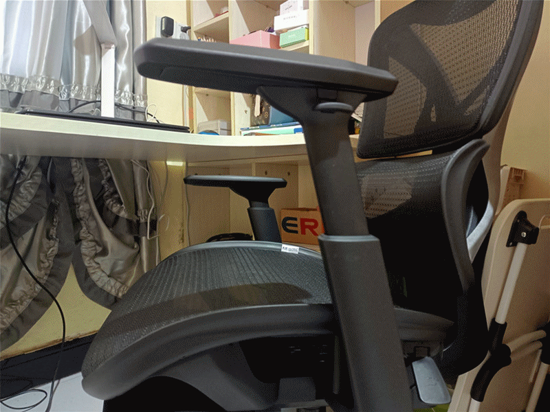 电脑椅不仅要炫酷更要符合人体工学设计_新浪众测