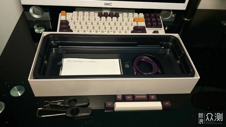 三模连接，无缝切换，米物Z870机械键盘开箱_新浪众测