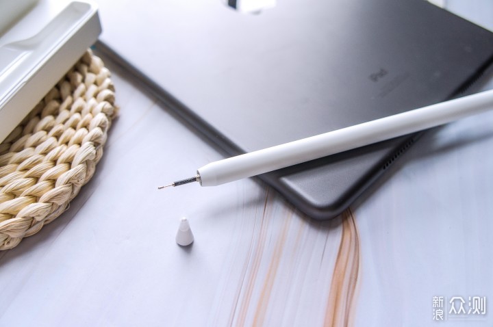 Apple Pencil平替首选！南卡电容触控笔测评！_新浪众测