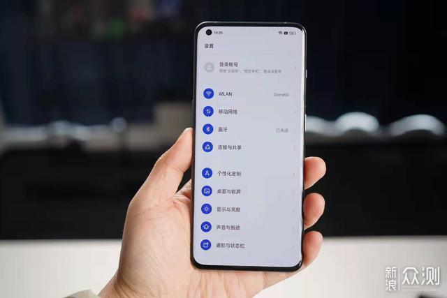 为什么数码博主更推荐入手一加10 Pro？_新浪众测