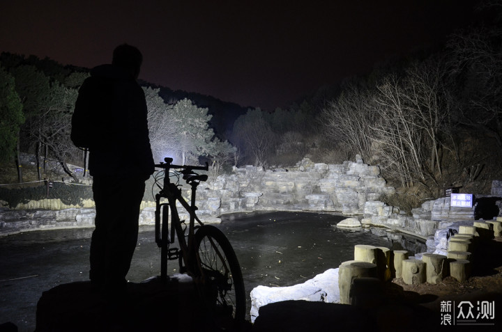 山野王者，专为山地夜骑：迈极炫8000S车灯_新浪众测