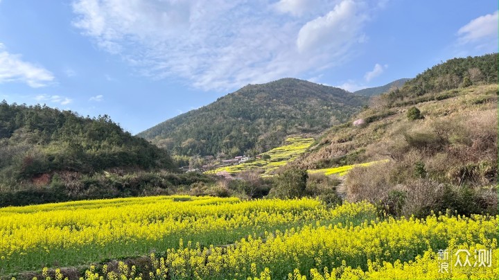 梅岭印象4，访千年古村牛岭，享梯田油菜花谷_新浪众测