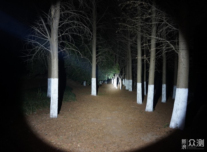 红白绿三色变光狩猎手电CYANSKY H5_新浪众测