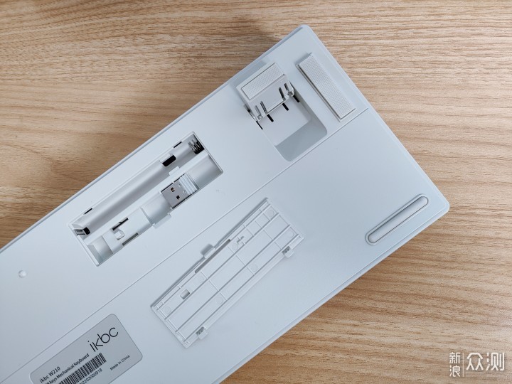 ikbc W210机械键盘：108键樱桃茶轴，永远的神_新浪众测