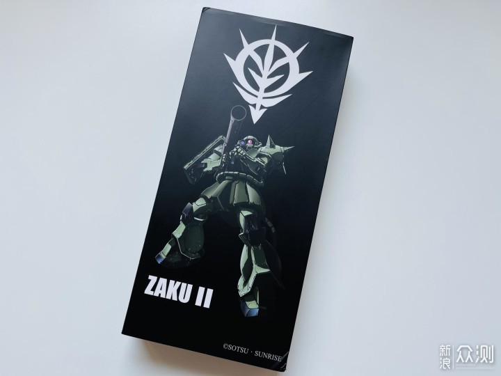 ikbc高达联名，ZAKU II机械键盘开箱_新浪众测