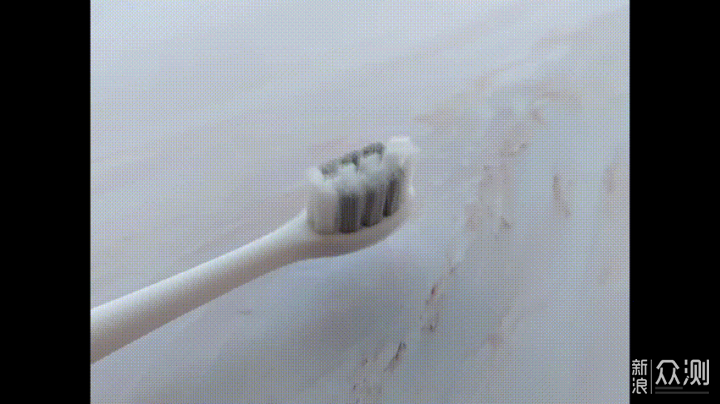 左点电动好牙刷，一口好牙就靠它_新浪众测