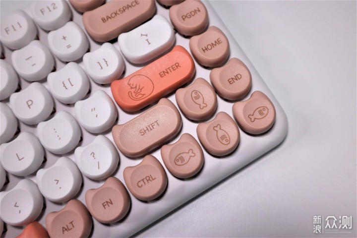 520送一把可爱猫咪键盘——iQunix M80_新浪众测