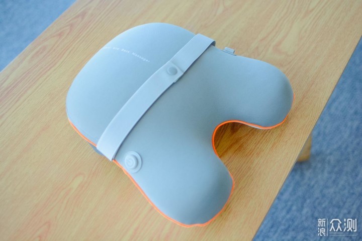 腰部按摩仪+颈部按摩仪:SKG按摩腰靠T5评测_新浪众测