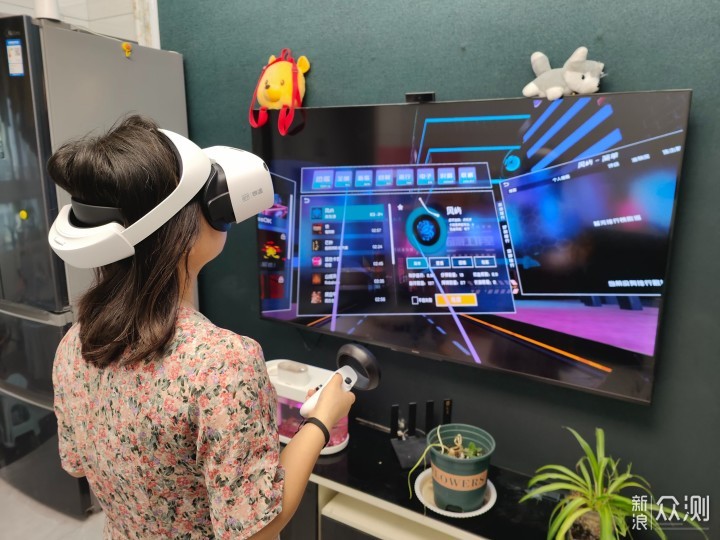 奇遇Dream Pro VR一体机：游戏、看片、健身_新浪众测