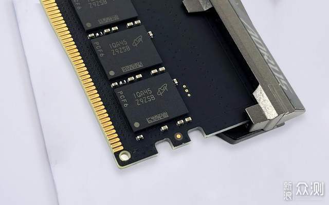 性能超群!技嘉AORUS DDR5 5200MHz 32GB内存!_新浪众测