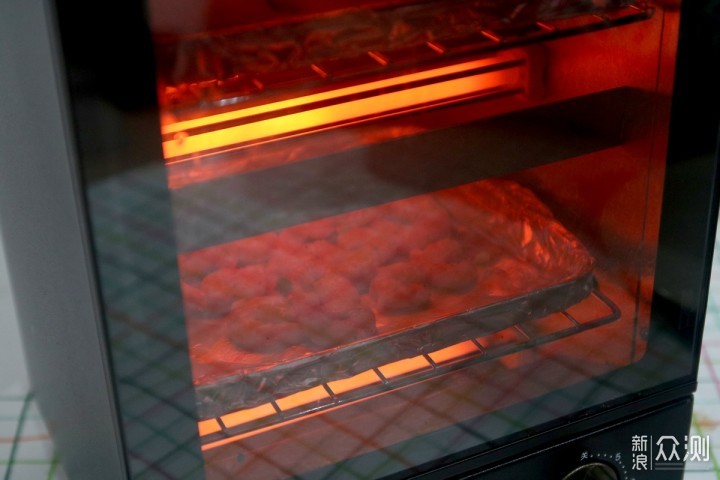 ERNTE黑金烤箱：轻松让小白快速上手高级烘焙_新浪众测