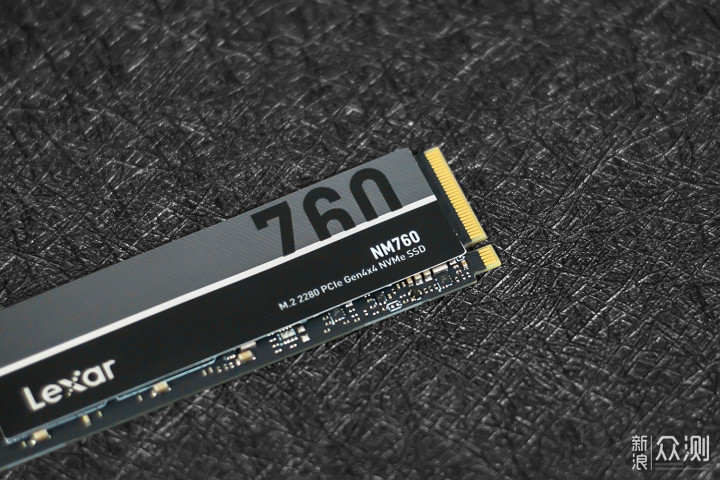 雷克沙NM760 PCIe 4.0固态硬盘：温控表现优秀_新浪众测