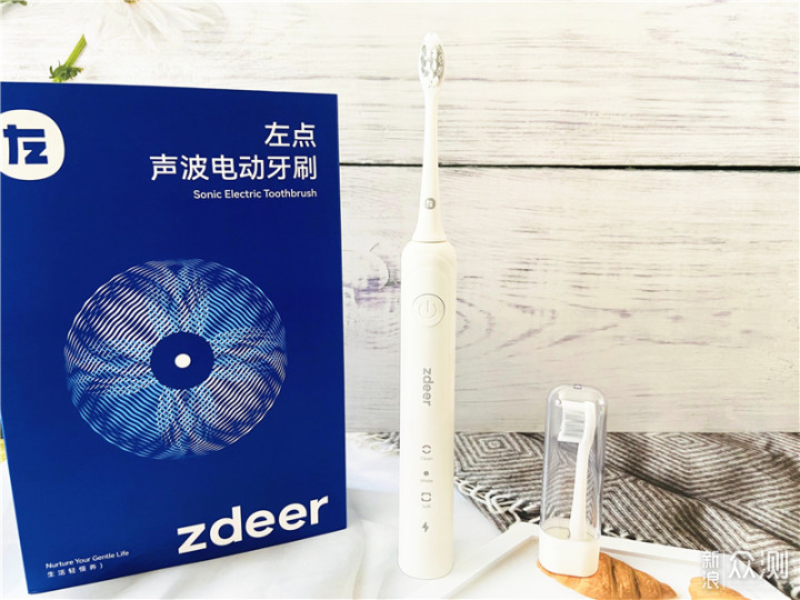 开启刷牙新世界-左点（Zdeer）电动牙刷_新浪众测