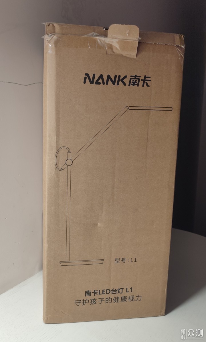 视力守护者-南卡L1 LED台灯_新浪众测