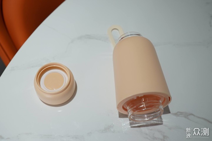 七彩叮当无线便携式调奶器：泡奶+暖奶二合一_新浪众测