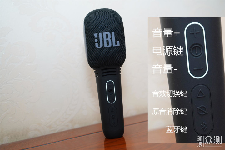 JBL KMC300麦克风，让老妈体验当歌星的感觉_新浪众测