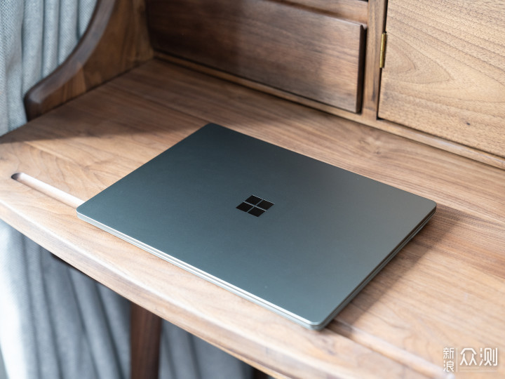 全新微软 Surface Laptop Go 2值得入手吗？_新浪众测