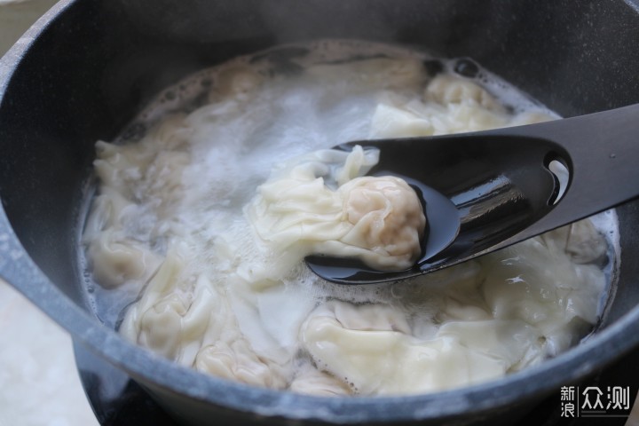 听说这个馄饨配方5000块，喷香美味超有食欲_新浪众测