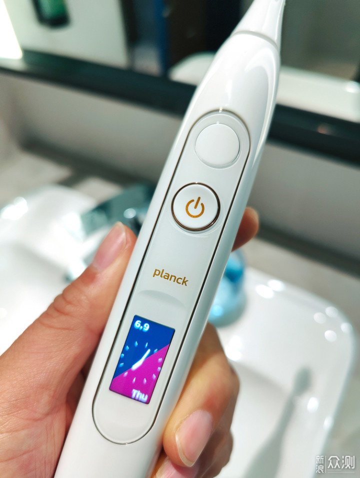 planck O1一晤未来电动牙刷使用体验_新浪众测
