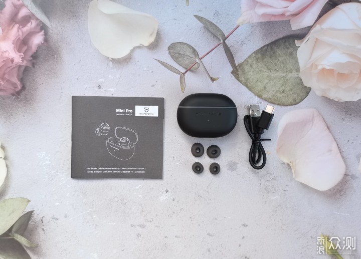 泥炭Mini Pro蓝牙耳机评测，35dB主动降噪功能_新浪众测