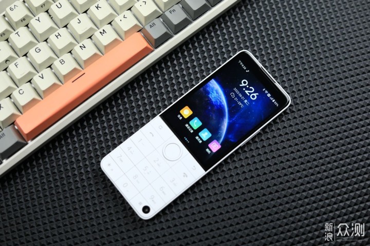 米系多亲防沉迷手机，家长“后台”说了算_新浪众测