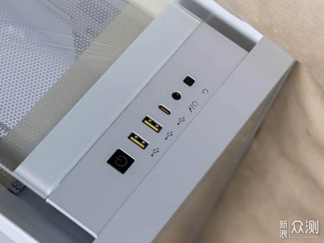 中塔机箱！美商海盗船5000X极地白机箱上手_新浪众测