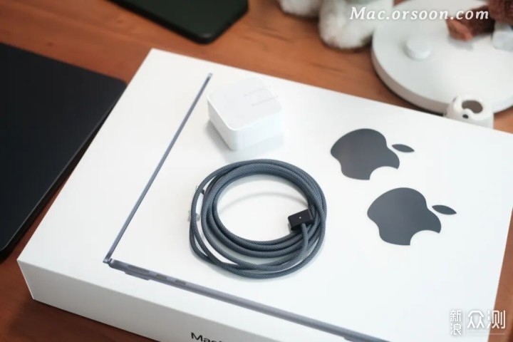 苹果MacBook Air M2开箱测评_新浪众测