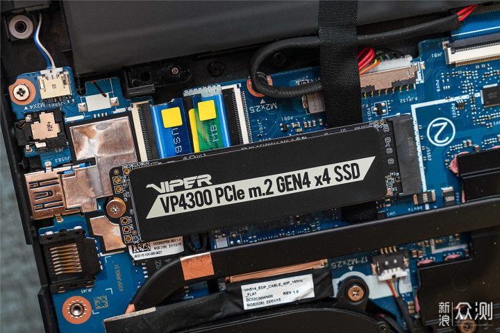 读写速度拉满，博帝蟒龙VP4300 PCIe4.0 SSD_新浪众测