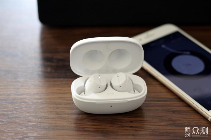 这款TWS耳机或可成为苹果用户的第二种选择？_新浪众测