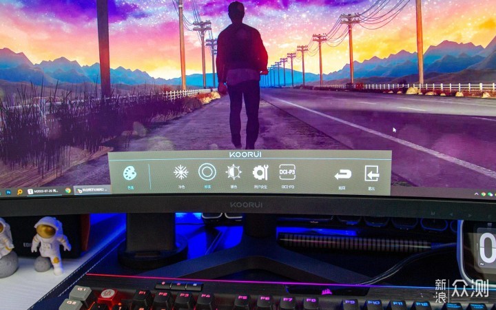 2K带鱼屏144Hz——科睿27E1QC旋转升降显示器_新浪众测