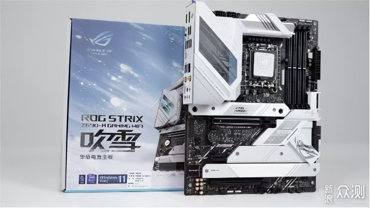 能看又能打12700K+吹雪联名YOGO K100 装机秀_新浪众测